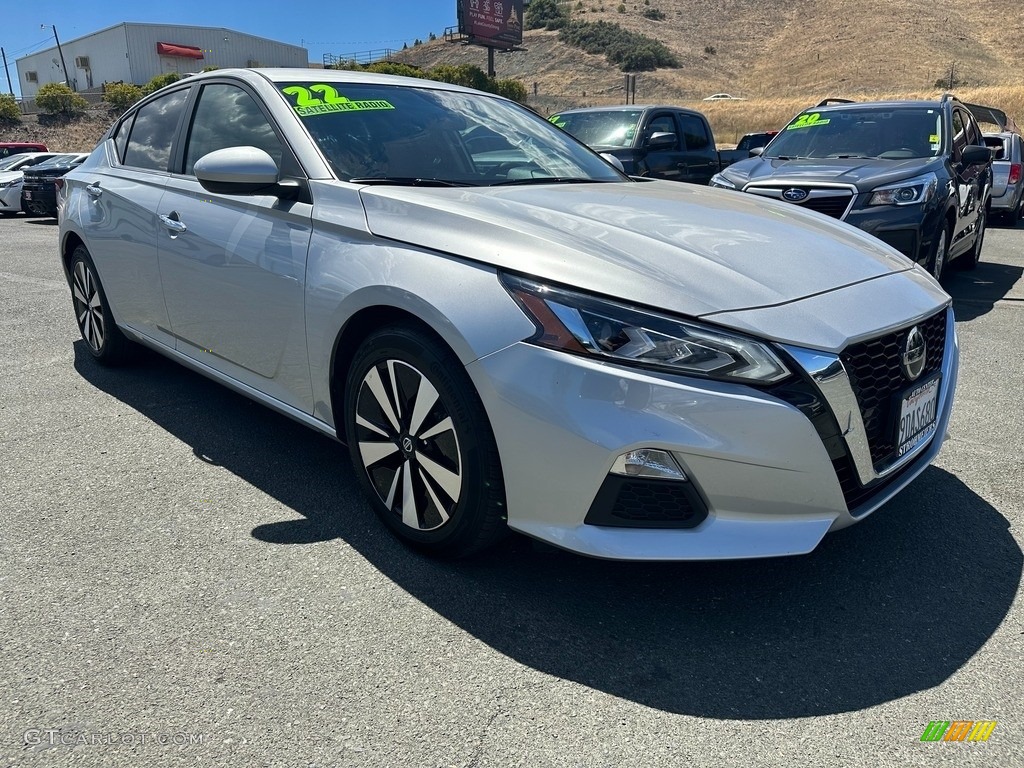 Brilliant Silver Metallic 2022 Nissan Altima SV Exterior Photo #146457791