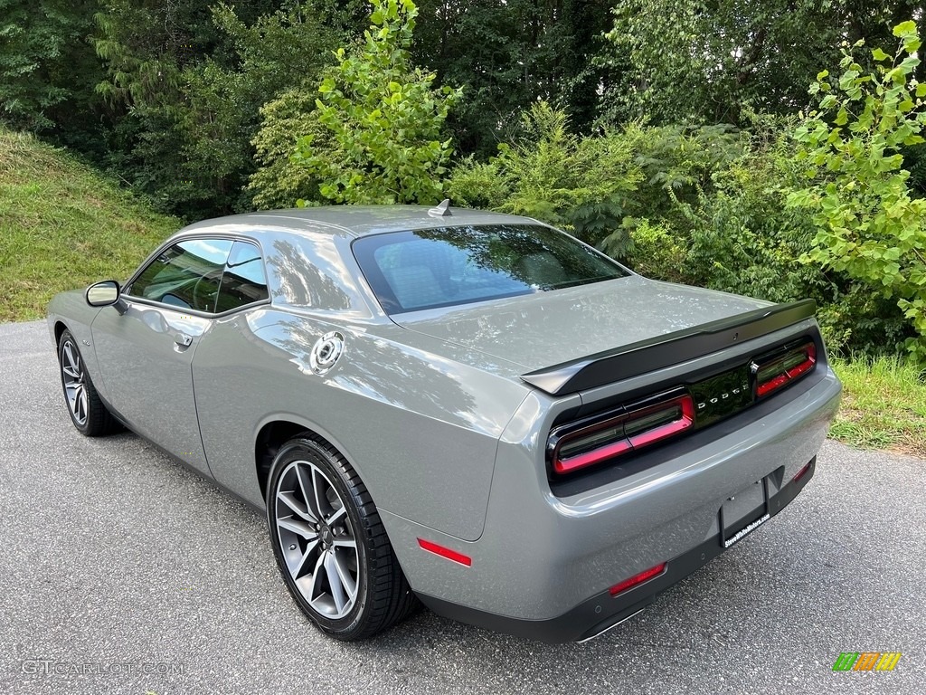 2023 Challenger R/T Plus - Destroyer Grey / Black photo #8