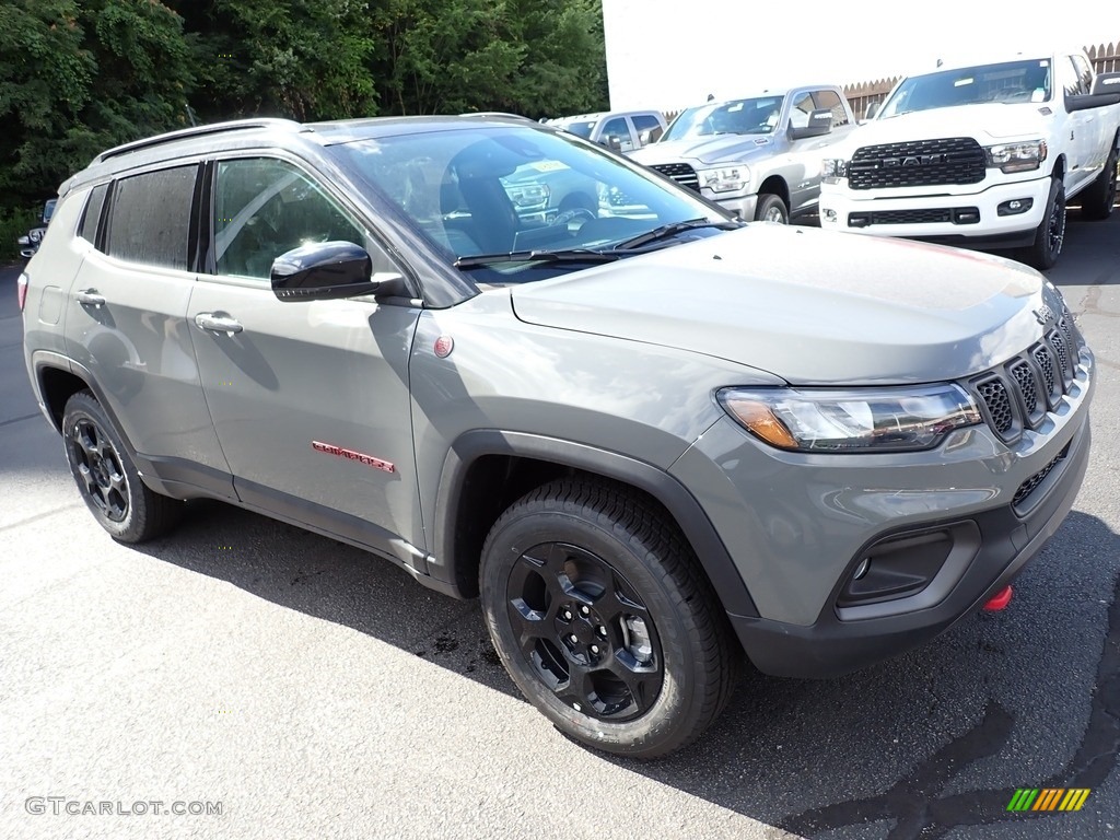 2023 Compass Trailhawk 4x4 - Sting-Gray / Black photo #8