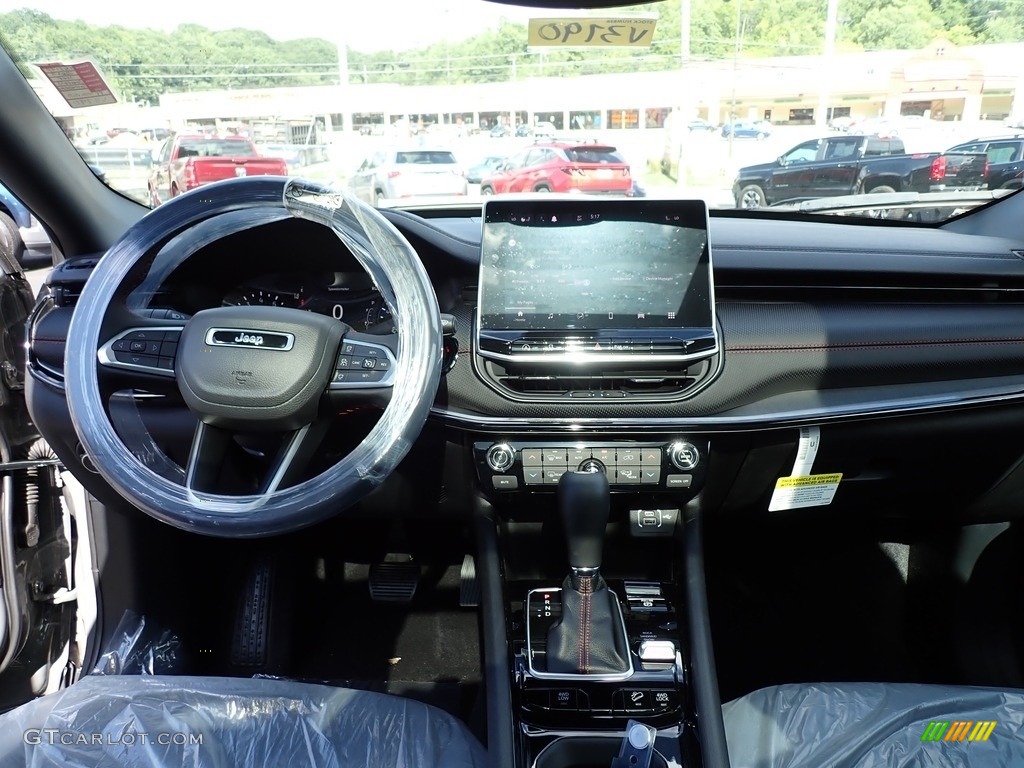 2023 Compass Trailhawk 4x4 - Sting-Gray / Black photo #13
