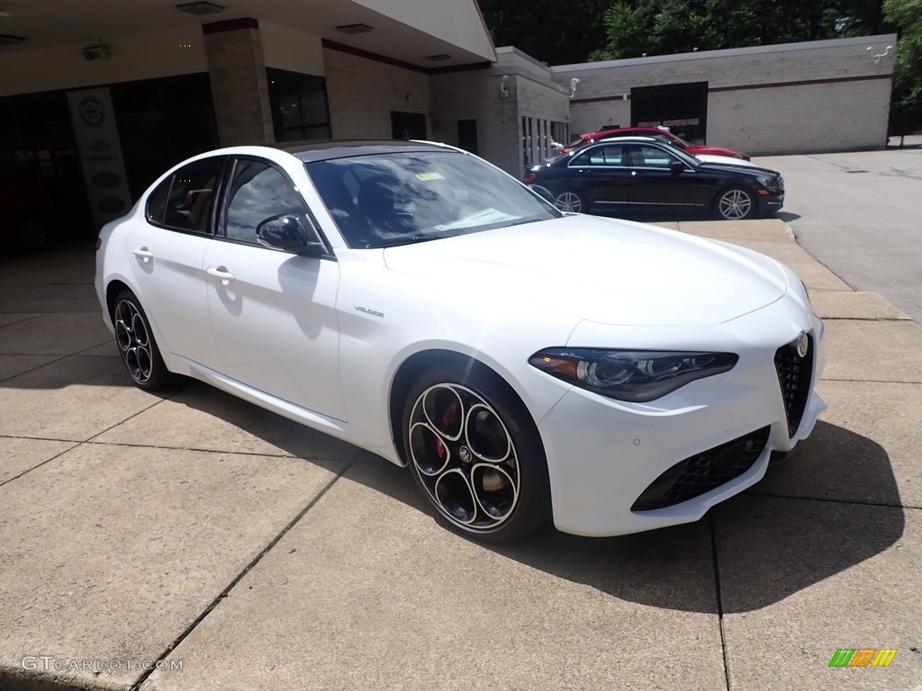 2024 Giulia Veloce AWD - Alfa White / Black/Red photo #3