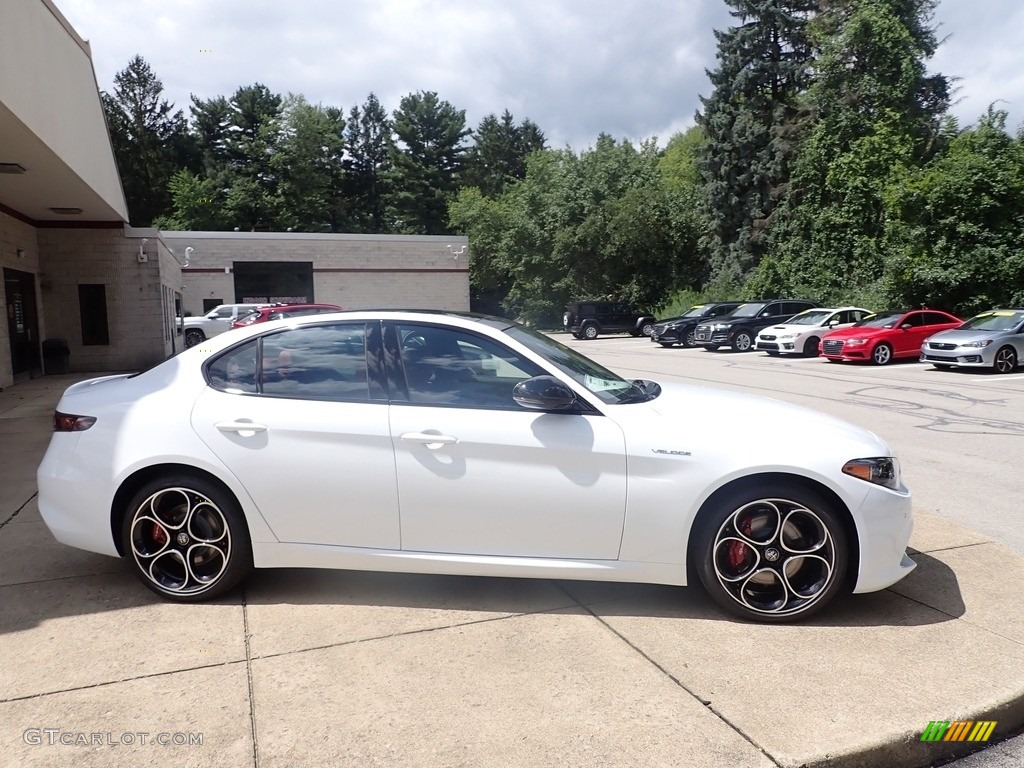 2024 Giulia Veloce AWD - Alfa White / Black/Red photo #4