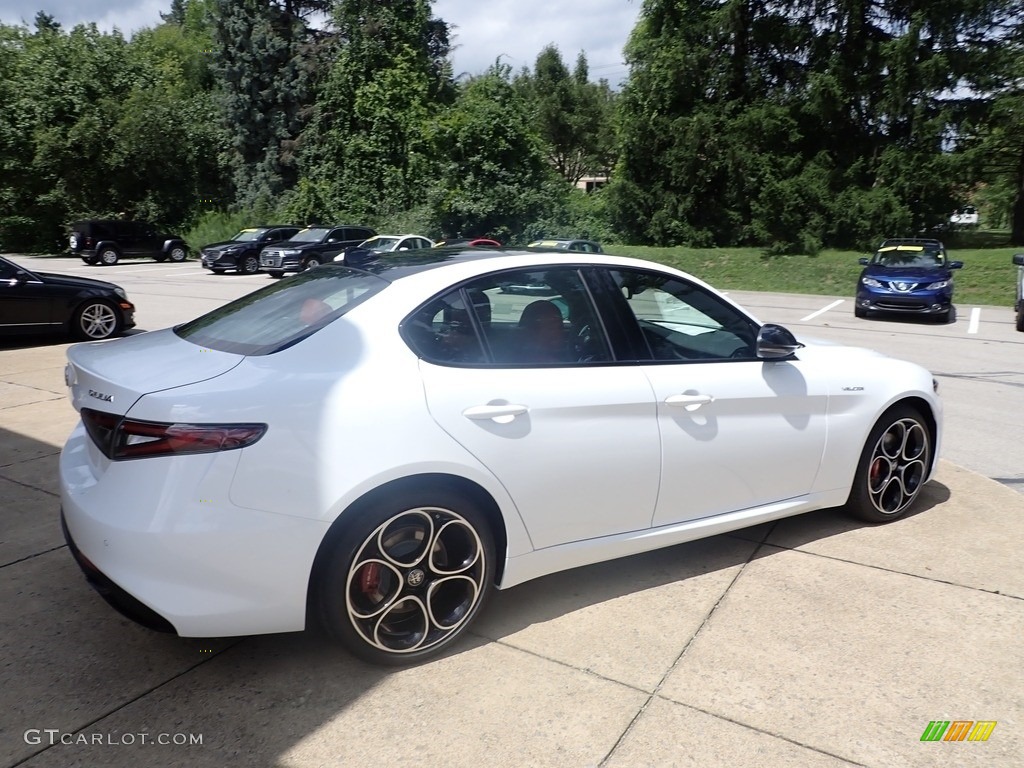 2024 Giulia Veloce AWD - Alfa White / Black/Red photo #5