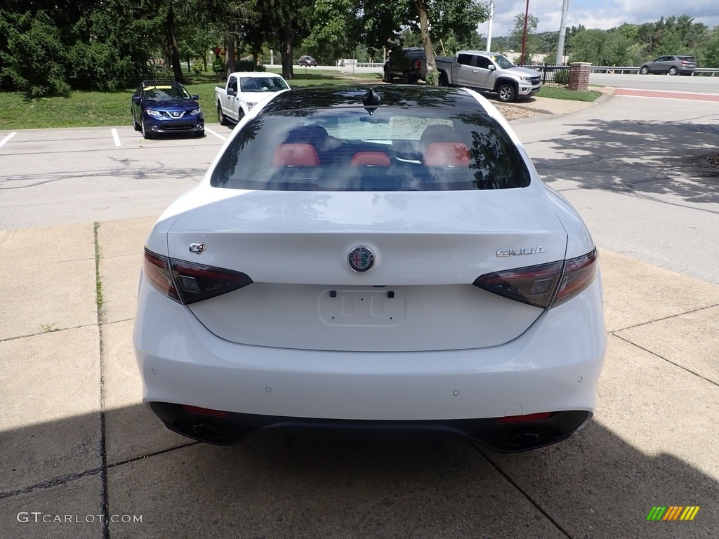 2024 Giulia Veloce AWD - Alfa White / Black/Red photo #6