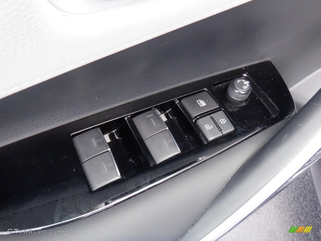 2022 Toyota Corolla Hatchback XSE Door Panel Photos