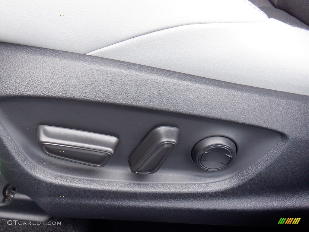 2022 Corolla Hatchback XSE - Magnetic Gray Metallic / Moonstone photo #15