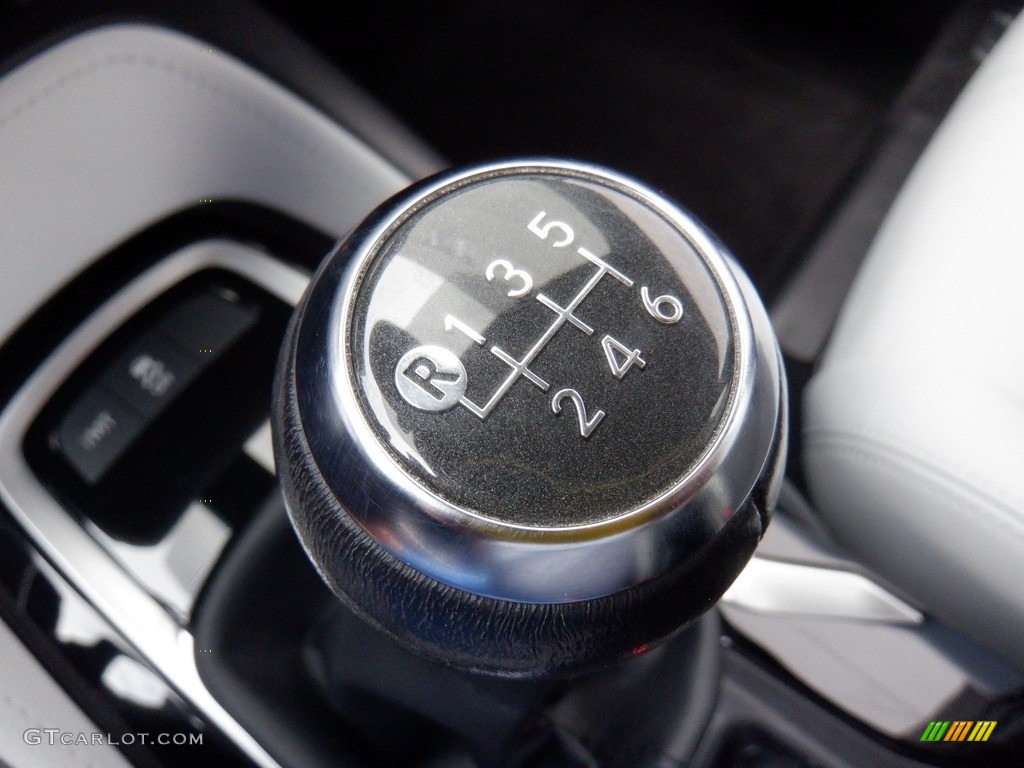 2022 Toyota Corolla Hatchback XSE Transmission Photos