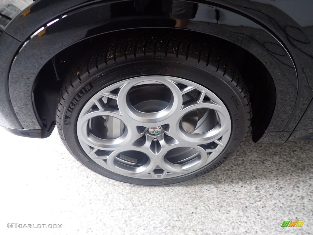 2024 Alfa Romeo Tonale Ti AWD Wheel Photos