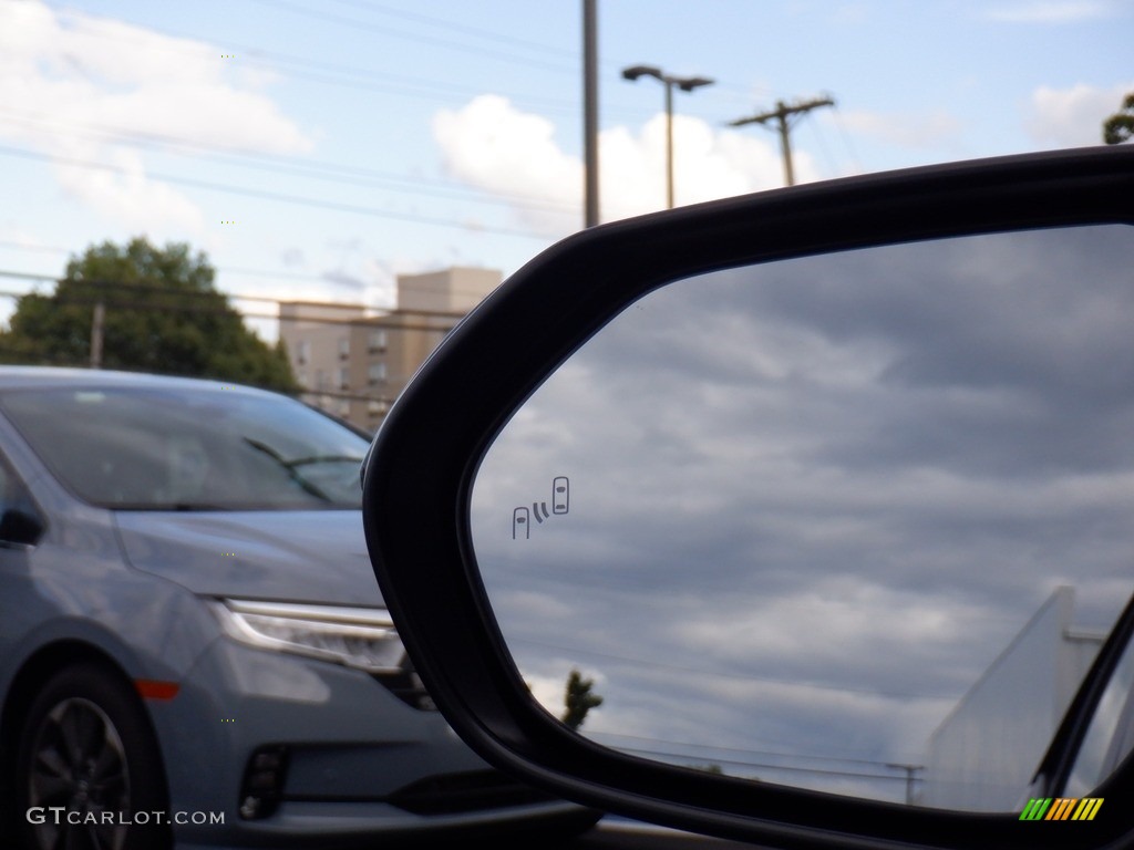 2022 Corolla Hatchback XSE - Magnetic Gray Metallic / Moonstone photo #27