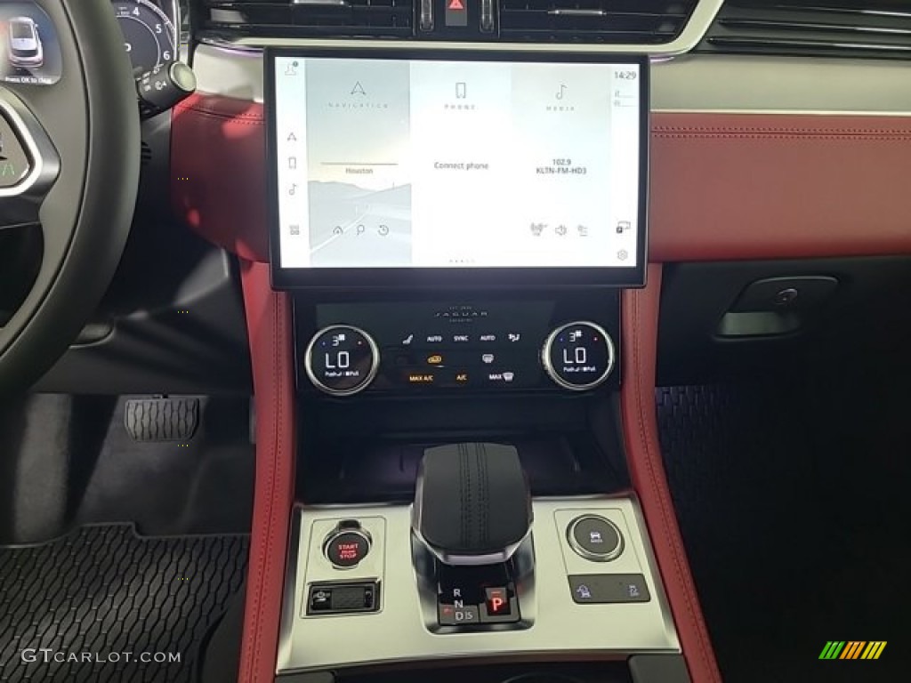 2024 Jaguar F-PACE P250 R-Dynamic S Controls Photo #146463728