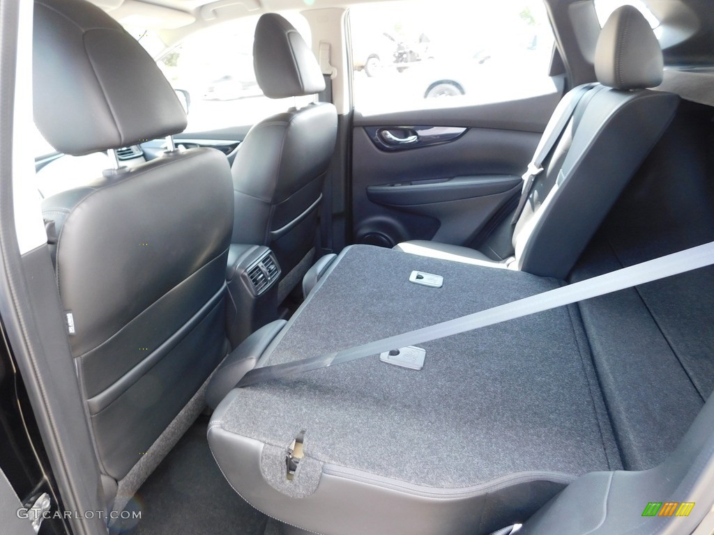 2019 Nissan Rogue Sport SL AWD Rear Seat Photos