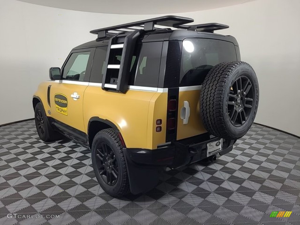 2023 Defender 90 X-Dynamic SE - Fuji White / Ebony photo #10