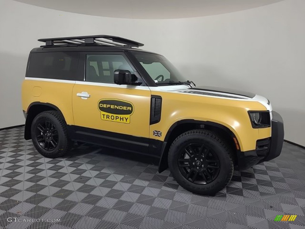 2023 Defender 90 X-Dynamic SE - Fuji White / Ebony photo #11