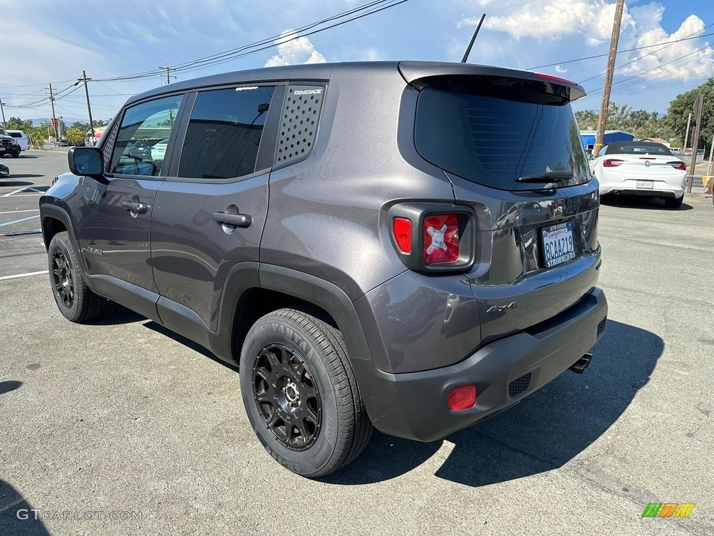 2016 Renegade Sport 4x4 - Granite Crystal Metallic / Black photo #4