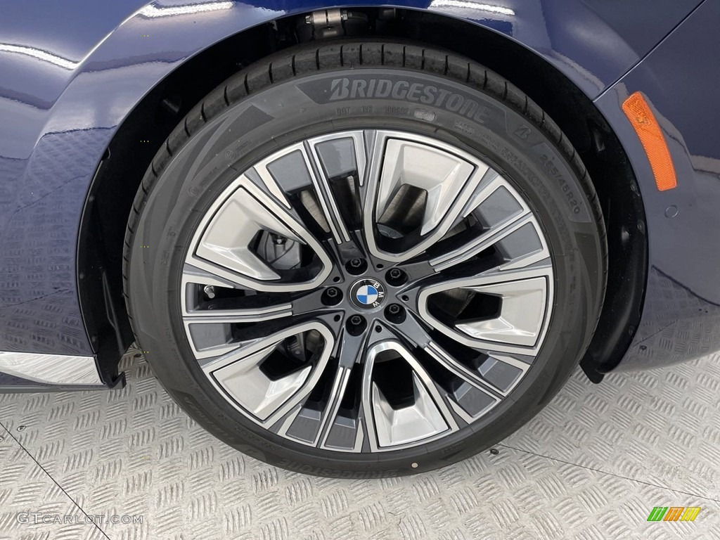 2023 BMW i7 Series xDrive60 Wheel Photos