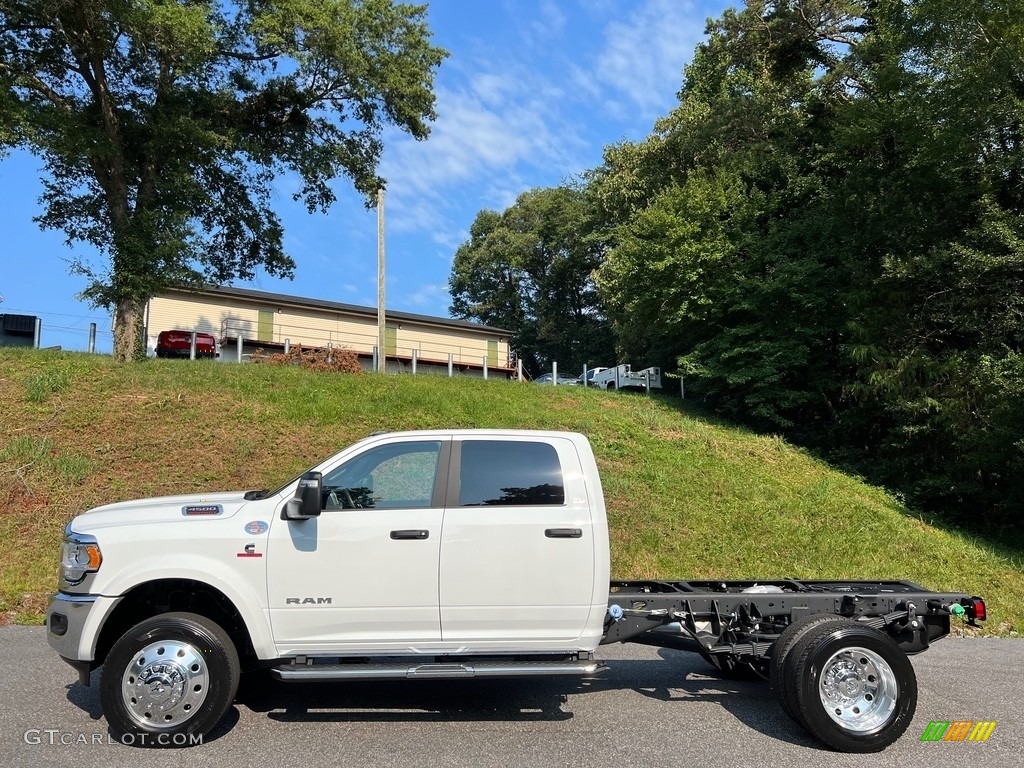 Bright White 2023 Ram 4500 SLT Crew Cab 4x4 Chassis Exterior Photo #146466243