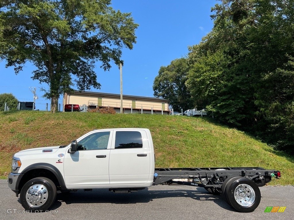 2023 4500 Tradesman Crew Cab 4x4 Chassis - Bright White / Diesel Gray/Black photo #1