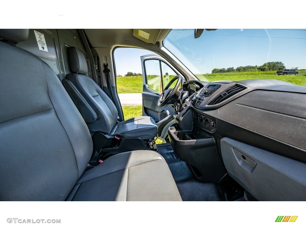 2019 Transit Van 250 LR Regular - Oxford White / Pewter photo #25