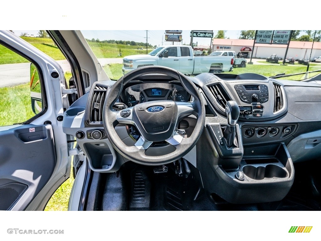 2019 Transit Van 250 LR Regular - Oxford White / Pewter photo #28