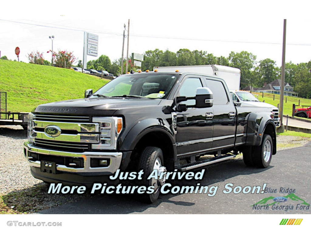 2019 F450 Super Duty Lariat Crew Cab 4x4 - Agate Black / Black photo #1