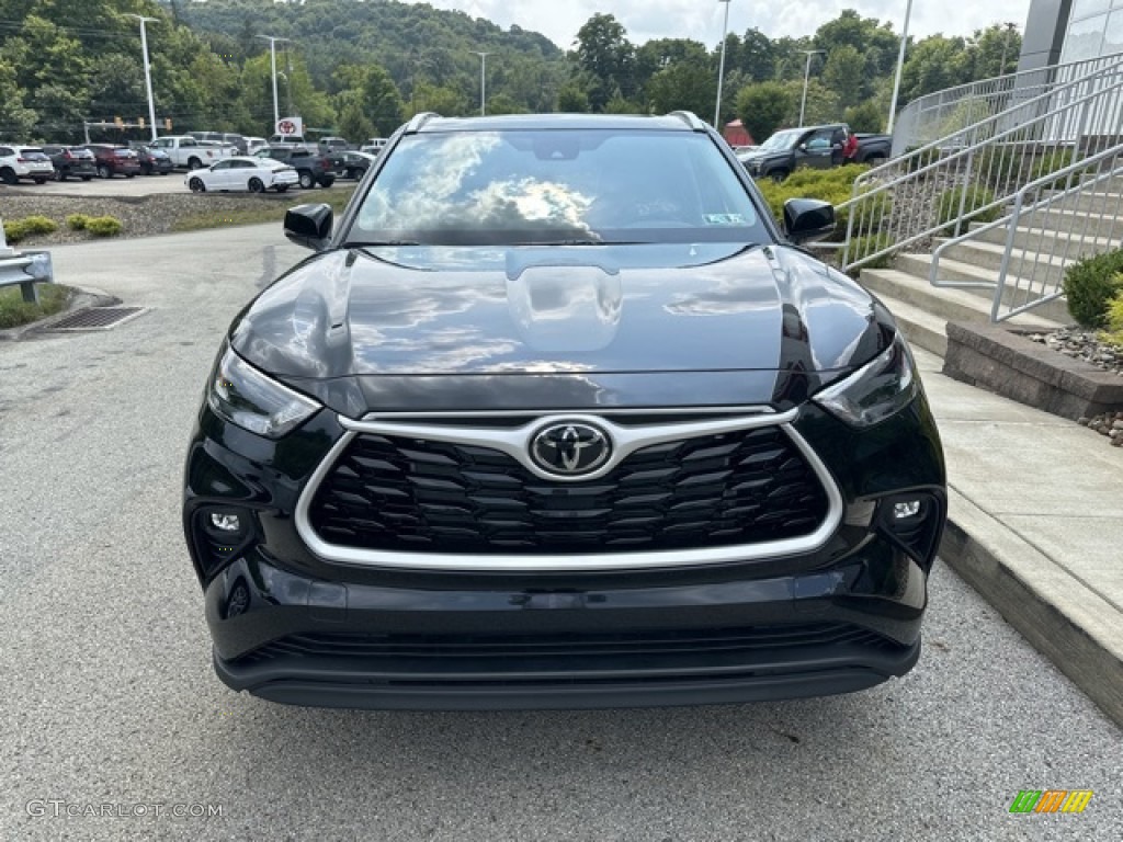 2023 Highlander XLE AWD - Midnight Black Metallic / Black photo #6