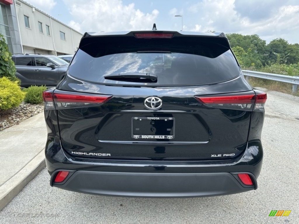 2023 Highlander XLE AWD - Midnight Black Metallic / Black photo #8