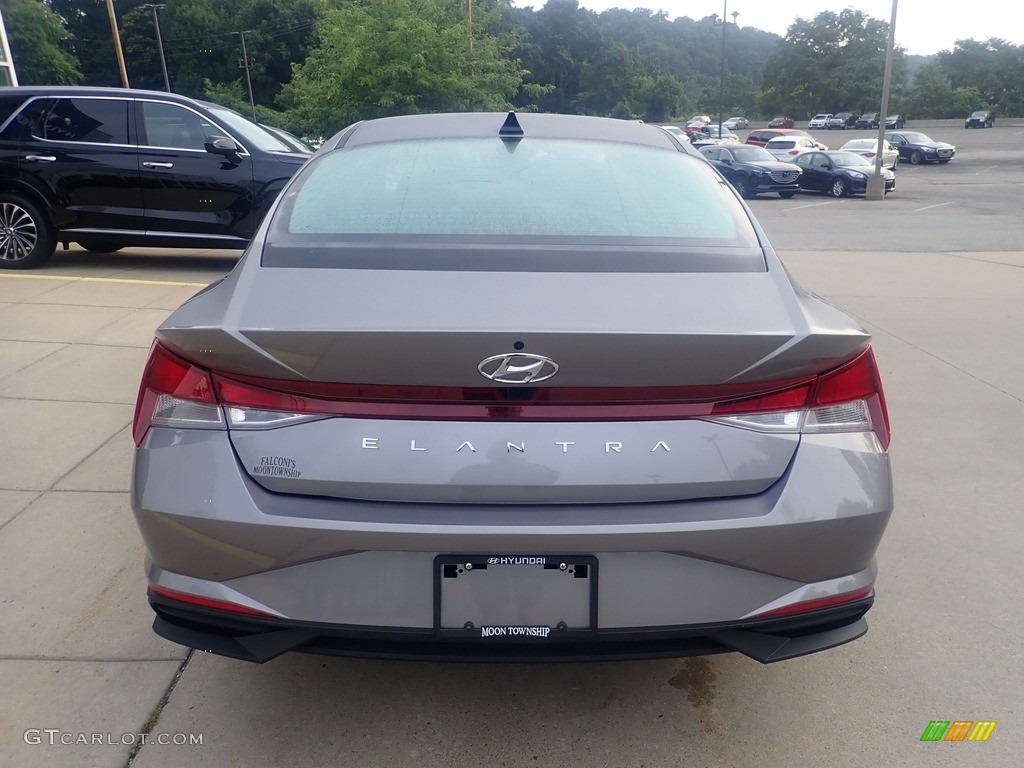 2023 Elantra SEL - Fluid Metal / Black photo #3