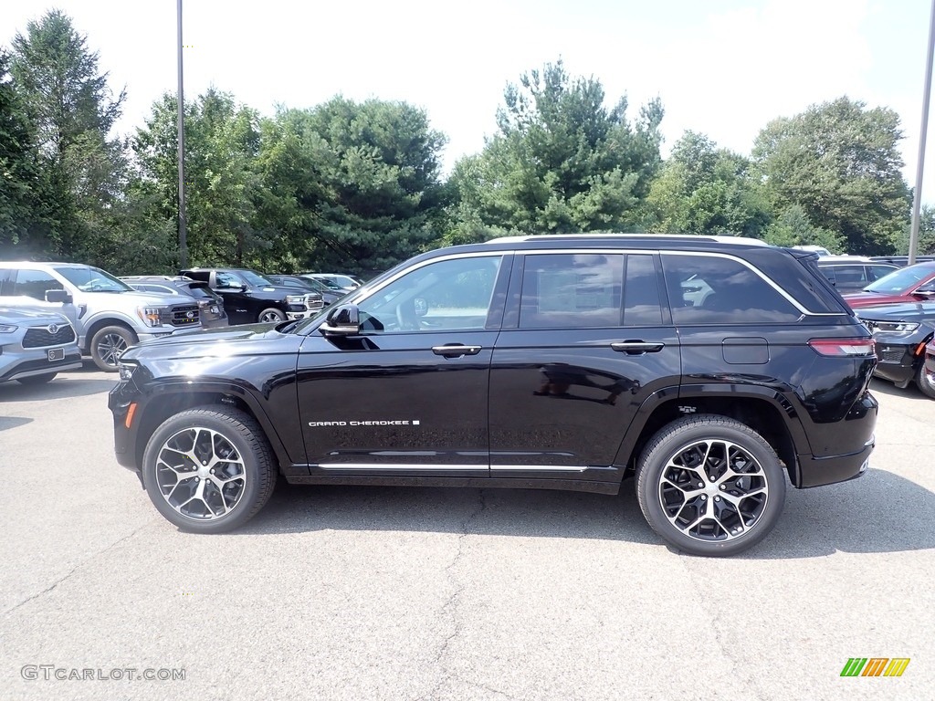 Diamond Black Crystal Pearl 2023 Jeep Grand Cherokee Summit Reserve 4WD Exterior Photo #146468946