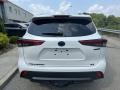 2023 Wind Chill Pearl Toyota Highlander Hybrid XLE  photo #8