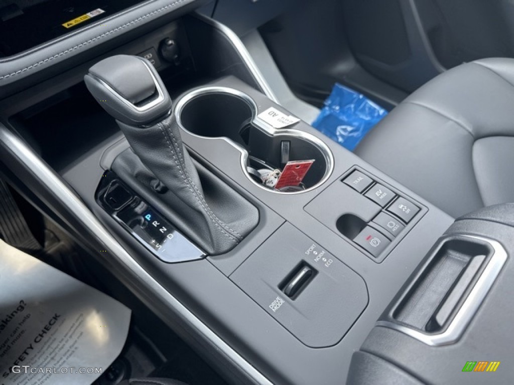 2023 Highlander Hybrid XLE - Wind Chill Pearl / Black photo #13