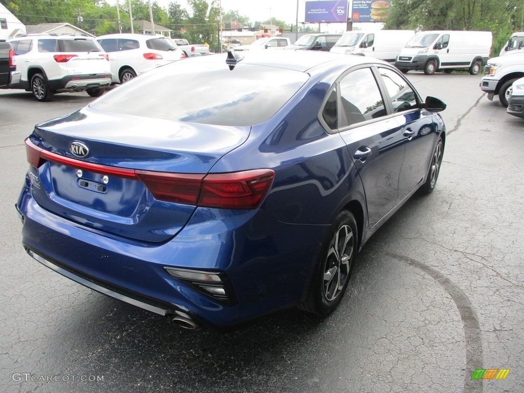 2021 Forte LXS - Deep Sea Blue / Black photo #3