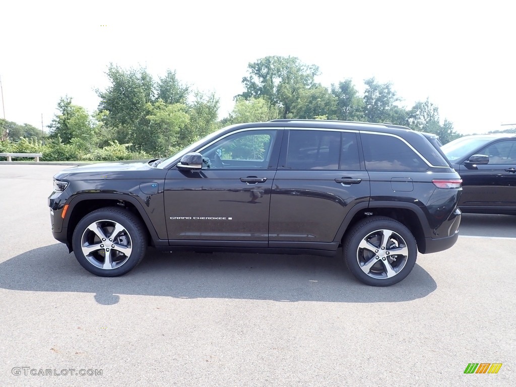 2023 Grand Cherokee 4XE - Rocky Mountain Pearl / Global Black photo #2
