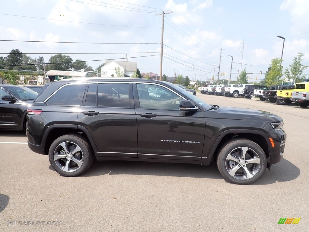 2023 Grand Cherokee 4XE - Rocky Mountain Pearl / Global Black photo #6