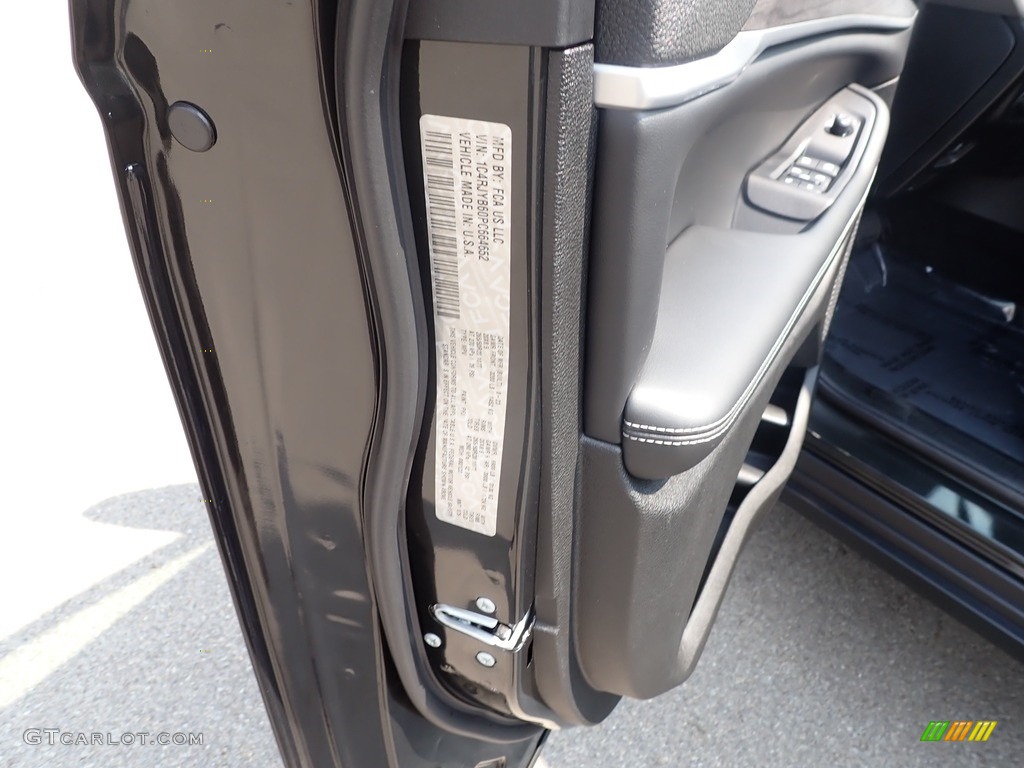 2023 Grand Cherokee 4XE - Rocky Mountain Pearl / Global Black photo #20