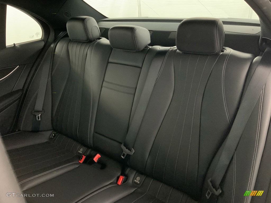 2022 E 350 Sedan - Cirrus Silver Metallic / Black photo #36