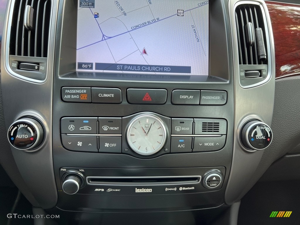 2013 Hyundai Equus Signature Controls Photo #146472334