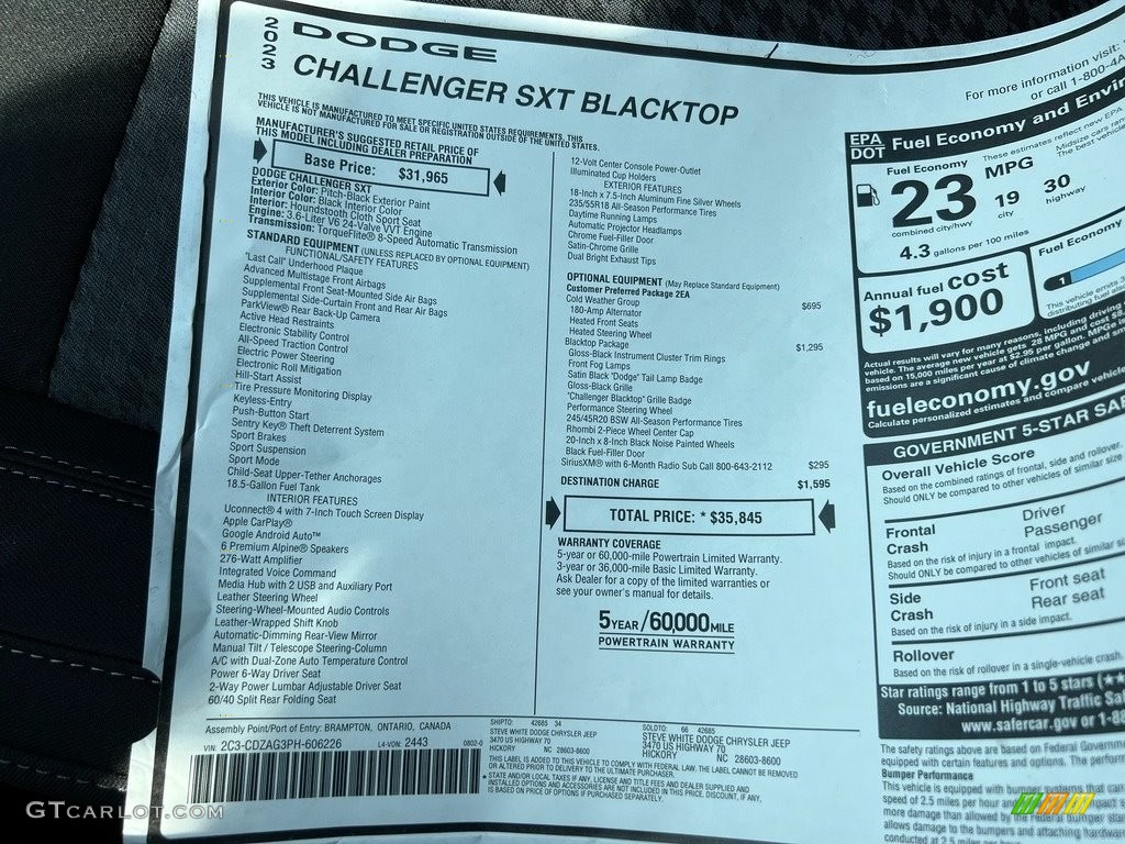 2023 Challenger SXT Blacktop - Pitch Black / Black photo #26