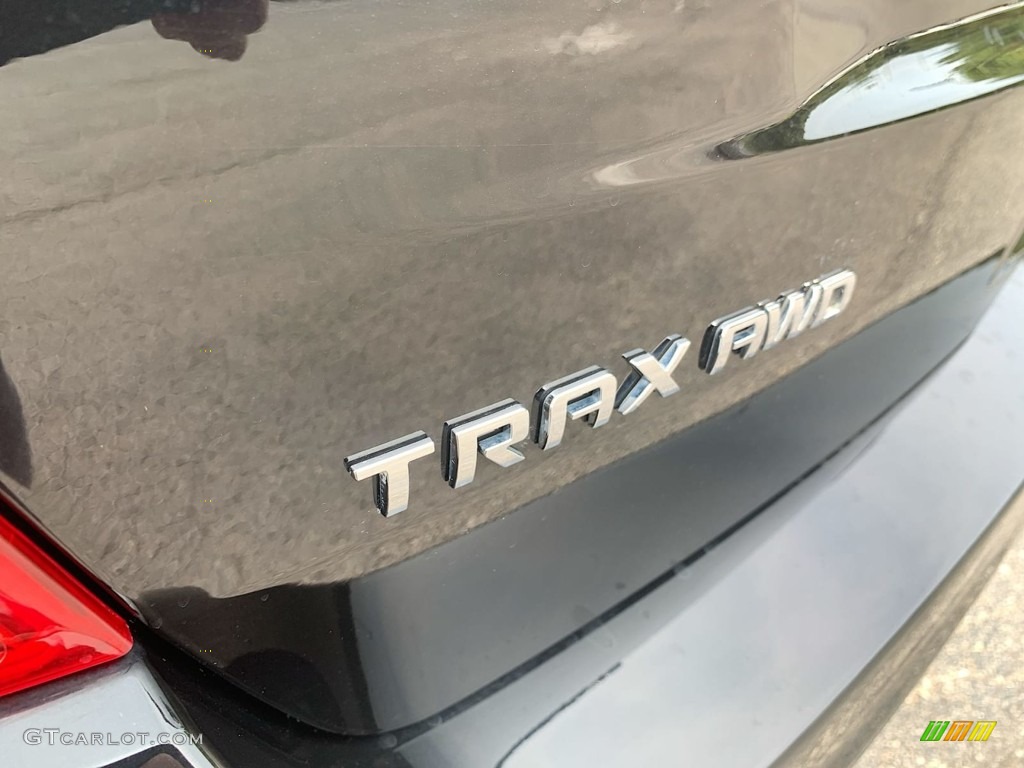 2020 Chevrolet Trax LT AWD Marks and Logos Photos