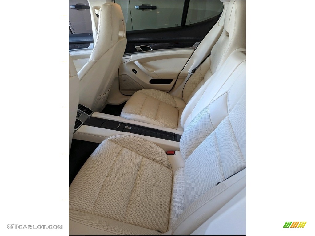 2014 Porsche Panamera Turbo S Rear Seat Photo #146475061