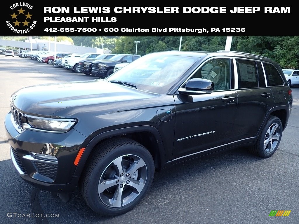2023 Grand Cherokee 4XE - Rocky Mountain Pearl / Global Black photo #1