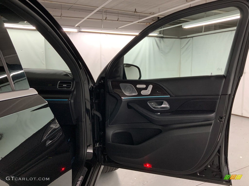 2020 GLE 350 4Matic - Obsidian Black Metallic / Black photo #31