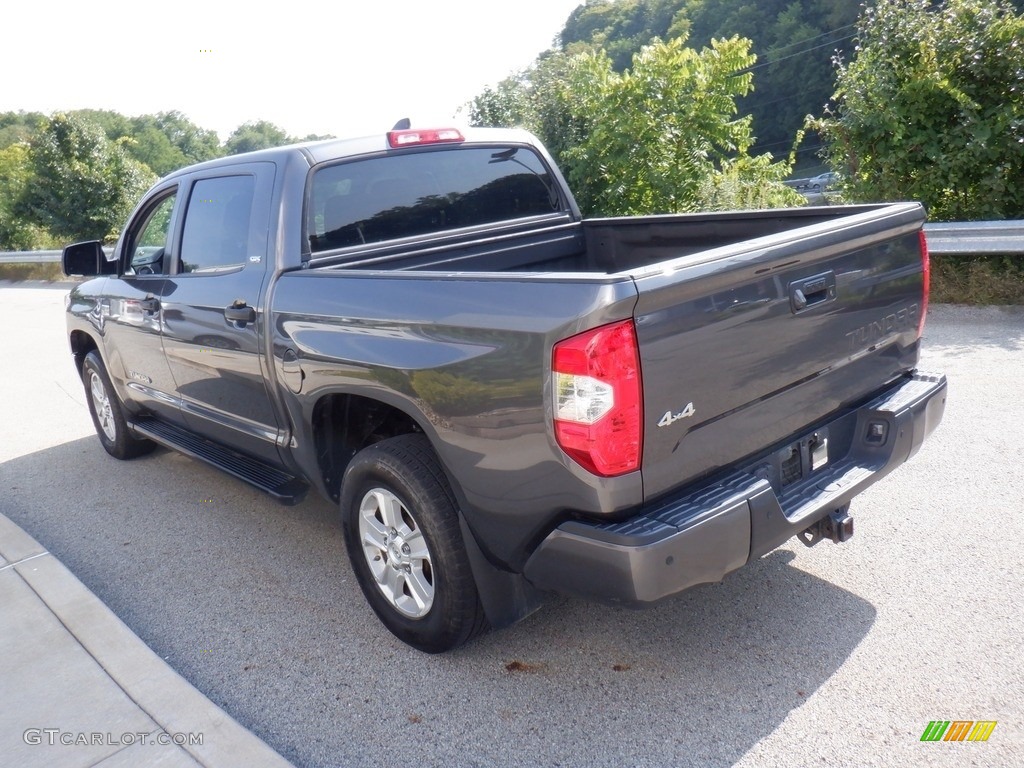 2020 Tundra SR5 CrewMax 4x4 - Magnetic Gray Metallic / Black photo #18