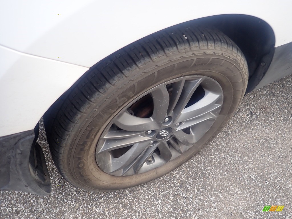 2014 Tucson GLS AWD - Winter White / Beige photo #5