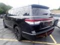 Infinite Black Metallic - Navigator L Reserve 4x4 Photo No. 2