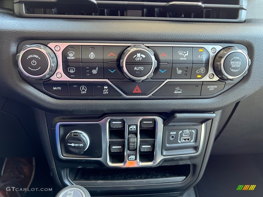 2024 Jeep Wrangler 4-Door Sport S 4x4 Controls Photos