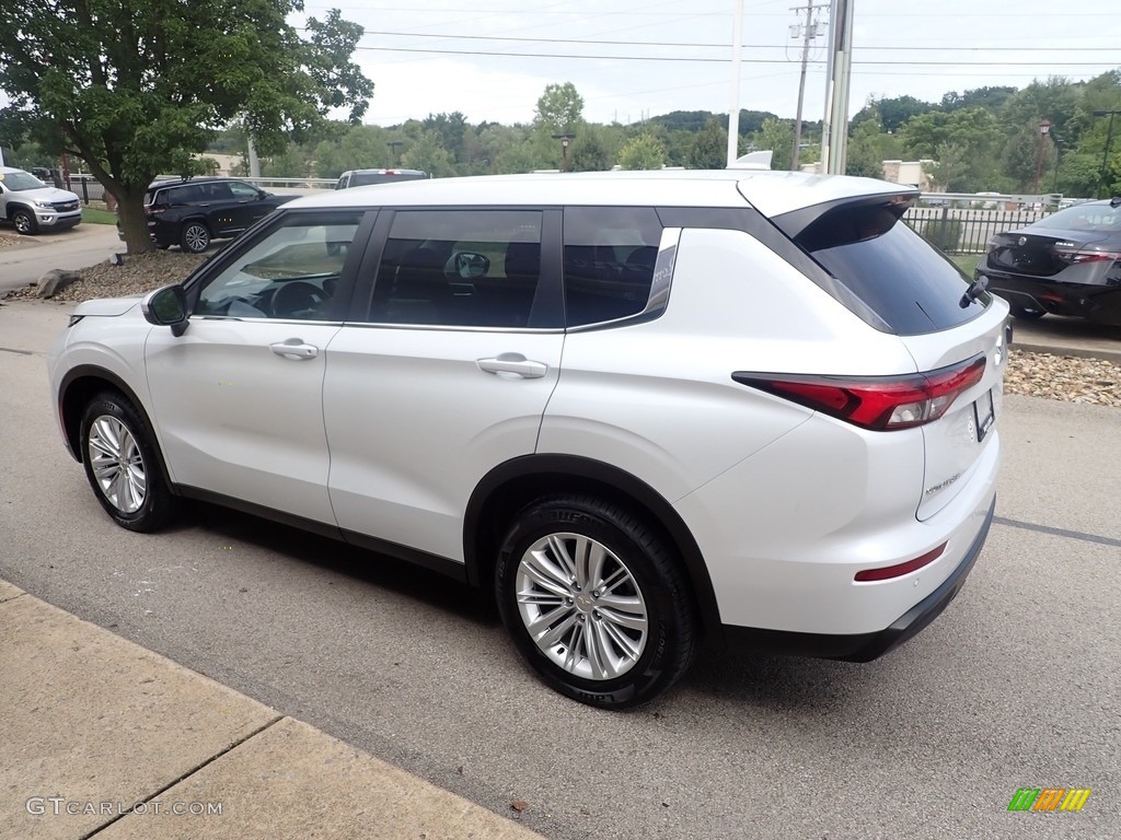 2022 Outlander ES S-AWC - White Diamond / Black photo #6