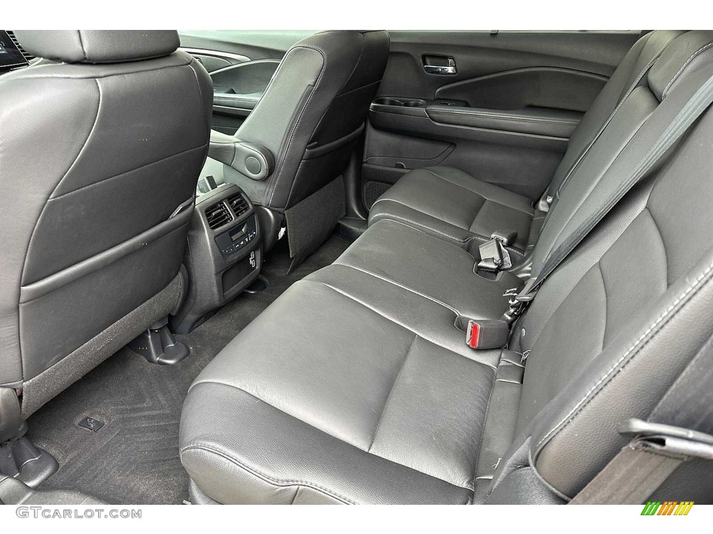 2020 Honda Pilot EX-L AWD Rear Seat Photos