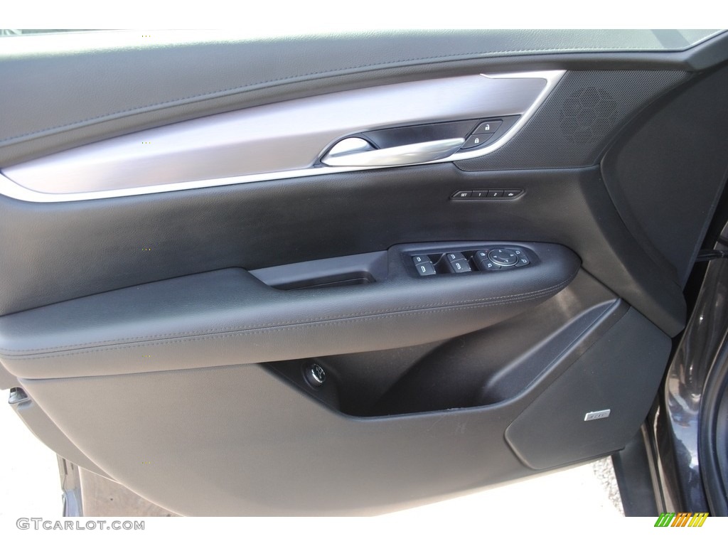 2018 Cadillac XT5 Luxury Jet Black Door Panel Photo #146482026