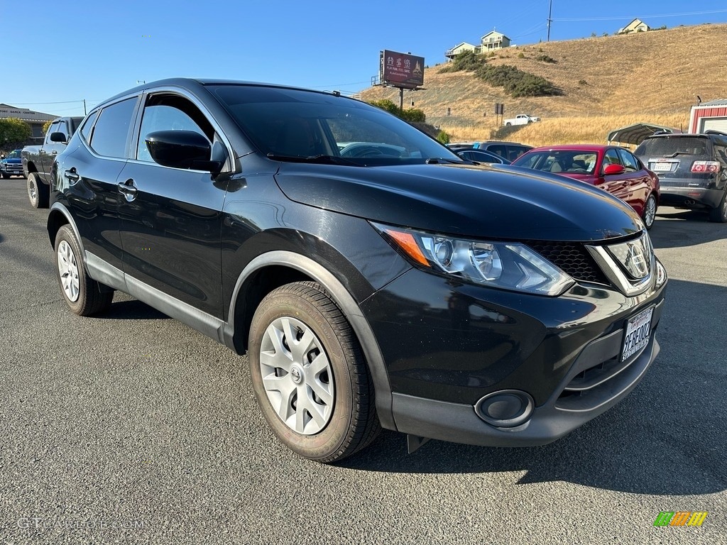 2018 Rogue Sport S - Magnetic Black / Charcoal photo #1