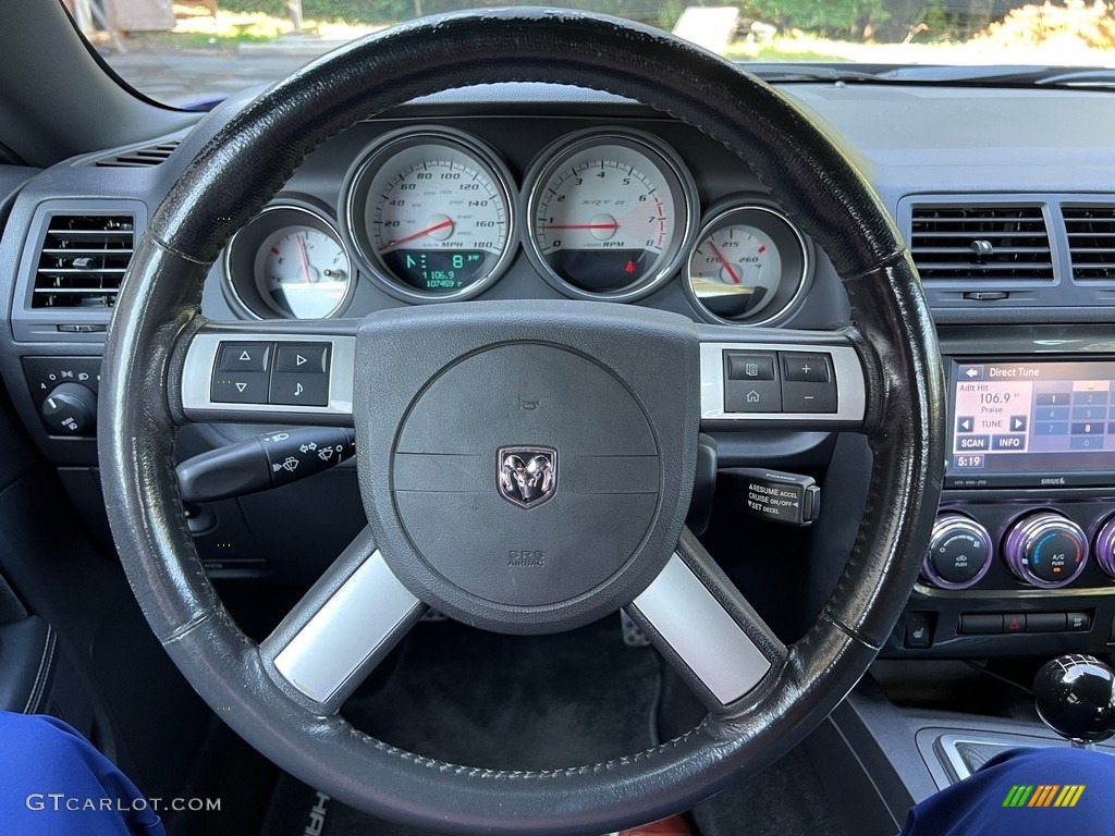 2010 Dodge Challenger SRT8 Steering Wheel Photos